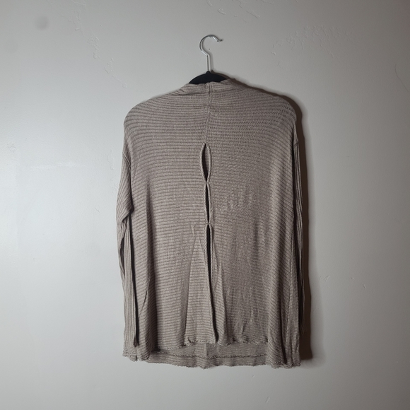 We The Free Lover Ribbed Split Back Pullover Cowl Neck Long Sleeve Size Medium - Picture 4 of 6